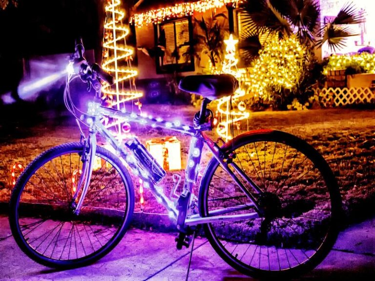 Trzy świąteczne piosenki. Na rower!