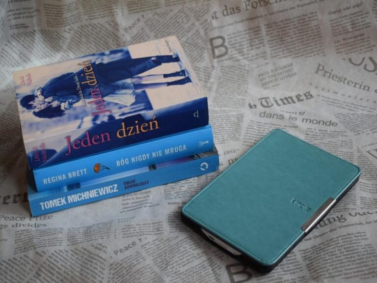 Polecamy książki #1. Stres bojowy i trochę warszawki